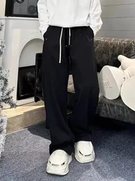 Loose Fit American High Street baggy sweatpants for Men and Loose Fit American High Street baggy sweatpants for Men and