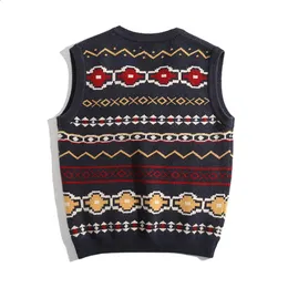 トップス T-SHIRT WITH HANGING KNITTED VEST Vintage Jacquard V-Neck Sweater Vest - Stylish Knitwear for