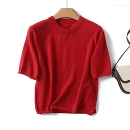 女性のTシャツイェンキー2024赤いニットシャツ女性oネック半袖春夏ティークロップトップ