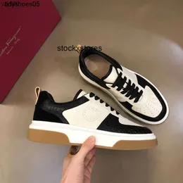 2024 feragamo Designer Mens Luxury Business Dress Leather Shoes ferra Trainers Womens Sneakers Casual Chaussures Luxe Espadrilles Scarpe Firmate DTBY