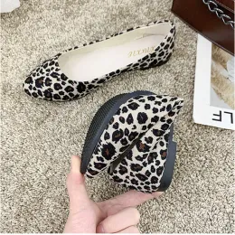 shoes 2020 New Autumn Women Slip On Flats Shoes Leopard Print Shoes Casual Single Shoes Ballerina Girls Big Size Shallow Mouth Shoes
