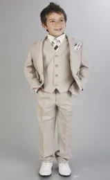 Estilo Cáqui Meninos Ocasião FormalTuxedos Notch Lapela Três Botões Crianças Casamento Smoking Terno Criança Roupas de FériasJaquetaCalçasGravata3207907