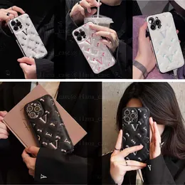 Designer Phone Case for iPhone 15 Pro Max Soft Leather ، 15 14 Plus 13 12 Pro Fude iPhone Case Materic