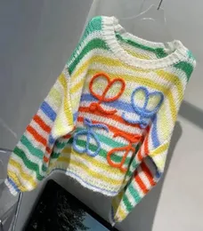 Tasarımcı Kadın Sweaters Büyük Boyutlu Örme Gökkuşağı Kazak Kadın Moda Çizgileri Kontrast Yuvarlak Boyun Kazak Kazak Sıradan Gevşek Sevimli Jumper Üst