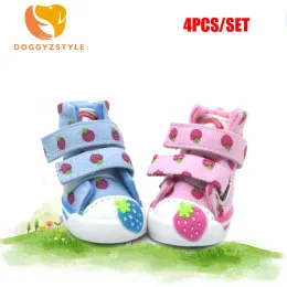 Skor 4st/set Winter Antislip Pet Dog Shoes For Small Dogs Chihuahua Antislip Rain Boots Varor Valp Strawberry Shoe Doggyzstyle