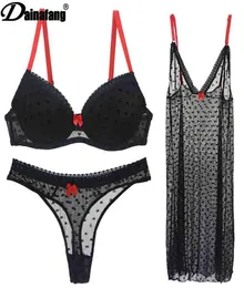 VS Mulheres 039s Senso de Roupa Interior Sutiãs Vestido Transparente BC Cup 3 Conjuntos Quarter Cup Up Conjuntos de Sutiã Sexy Lace Lingerie Set 2103229135884