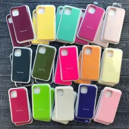 iPhone 15 Pro Max Skin Friendly Phone Cover for iPhone 14 Plus 13 12 Pro 용 실리콘 전화 케이스