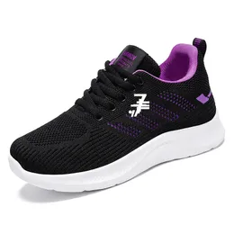 Scarpe da ginnastica da donna Sneakers Uomo 2024 Nero Bianco Uomo Donna Sport all'aria aperta Scarpe da ginnastica da corsa-9195 69 s s