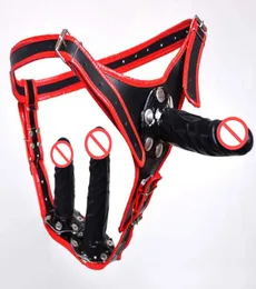 Röd färgläderbyxor trosor med 3st mjuk svart dildo inuti kvinnlig justerbar gummierad dildos trosbyxor shorts kort FO7307711