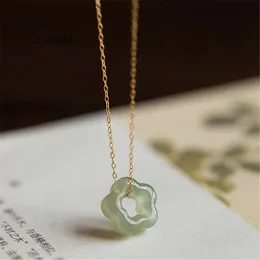 Pendant Necklaces Natural Hetian Jade Plum Blossom Pendant Necklace 925 Sterling Silver Electroplated Gold Clavicle Chain Hollow Exquisite Jewelry 230506