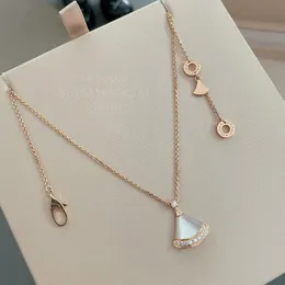 Diva dream saia série designer colar para mulher mexilhão branco banhado a ouro 18K da mais alta qualidade designer de marca de luxo 925 prata com caixa 009