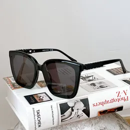 Designer Sunglasses Fashionable retro versatile ultraviolet-proof UV400 with box 6805