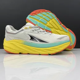 Altra Road in esecuzione via Olympus Scarpe da donna Designer Mens Trainer Runnners Sneaker Blakc White Men Big Taglia 36-47