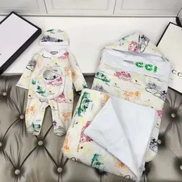 Designer baby onesie, bib burp kläder set baby tights lyx jumpsuit bomull jumpsuit pojkar och flickor jumpsuit baby quilt 5 st r22