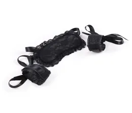 Nyaste svart sexig spets mjuk pad ögonbindel lapp sexleksaker ögonmask hand manschetter handleder manschetter hand bondage cosplay flirt leksaker q05067883378