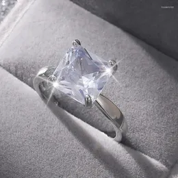 Anéis de cluster 2024 clássico prata cor zircônia cúbica anel para mulheres luz luxo 4 garra dedo casamento noivado jóias presentes