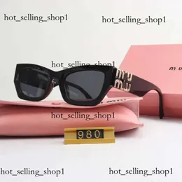 Designer Solglasögon Miuity Miu Solglasögon Personlighet Mirror Leg Metal Stor bokstav Design Multicolor Brand Miui Glasses Factory Outlet Promotional Special 612