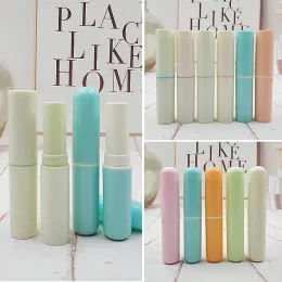Bottles 50PCS 5ML Lipstick Tube DIY Lip Balm Tube Oral Wax Highquality Plastic Empty Lipstick Cosmetic Containers Packaging Material