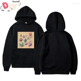 Erkek Hoodies Birkaç şekil ve nesneli büyük kağıt parçası yanında kapüşonlu erkekler baskılı seksi yumuşak basit vintage yuvarlak boyun