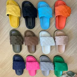 top quality Casual Shoes Pool Pillow Slides Women Men Slippers Designer Flat Comfort Mules Sliders Classic Prints Front Strap Padded Beach Sandals EU35-44 02