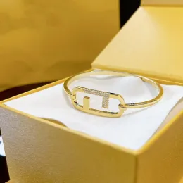 Novo luxo e moda de aço inoxidável infinito amor infinito corrente pulseira feminina festa férias jóias pulseira