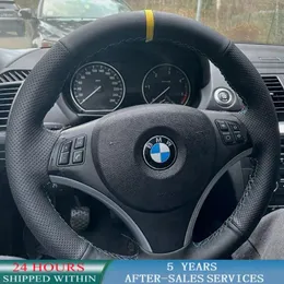 Direksiyon simidi, özelleştirilmiş otomobil kapağı Anti-kayma Napa yapay deri BMW E87 E81 E82 E88 X1 E84 E90 E91 (Touring) E92 E93