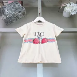 럭셔리 베이비 T 셔츠 딸기 패턴 인쇄 면화 소녀 소년 짧은 소매 크기 90-160 cm 디자이너 어린이 옷 여름 아이 티 24Feb20