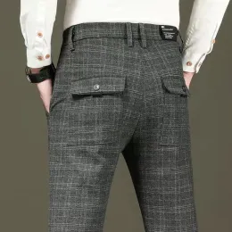 Spodnie Plaid Pants Mężczyźni 2022 Letnia sukienka biznesowa Slim Fit Szybkie spodnie Mężczyzna