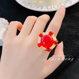 Cluster Rings Vintage Design Jewelry For Women Gold Color Luxurious Exquisite Round Ruby Ring Wedding Engagement Party Accessories