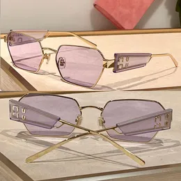 2024アウトドアMIUロゴOcchiali Da Sole Uomini E Donne Polygonal Metal Frame Acetato Lens Gambe Leisure Travel Style Occhiali Sole SMU53W