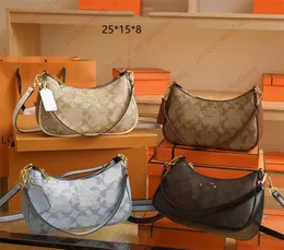 Kvinnor coacs underarm väska co cary axel crossbody väskor handväska armhåla totes designer messenger läder hobo purses plånbok cos axillary paket c-formad sacoche