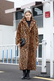 Fur 2023 High Street Leopard Print Longo Casaco Fuzzy Long Fuzzy for Women Winter Faux Rabbit Pursh Castes and Jackets Coat Fur