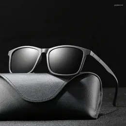Sonnenbrille Quadratischen Rahmen TR90 Kunststoff Titan Männer Frauen Polarisierte Fahren Nachtsicht Polaroid Sonnenbrille Mode Brillen 2024
