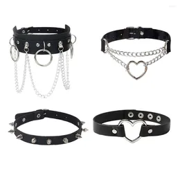 Pendant Necklaces 4 Pcs Punk Choker Necklace Heart-shaped Spike Collar For Women Alloy Chokers