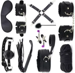 Zestawy fetyszowe 8pcs Ograniczenia łóżka Plush skóra Seksowna flirtowa zabawki Alternatywne zabawki BDSM japońskie niewoli garnitur dla dorosłych seks 5750365