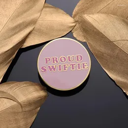 Brooches Proud Swiftie Hard Enamel Pin Taylor Swift Fans Round Brooch Lapel Backpack Badge Fashion Jewelry Gift For Friends Women Men