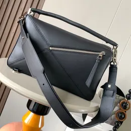 Högkvalitativ kalvskinn designerbag storlek 36 cm mens vintage retro lapptäck geometri handväskor remmar crossbody axel tot pussel handväska äkta läderväska