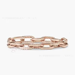 Dy Desginer David Yurma Jewelry 최고 품질 팔찌 단순하고 우아한 인기있는 꼬인 로프 패션 링 David Bracelet Punk Jewelry Band David 690