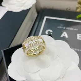 Anello di design Anelli con lettere vuote di moda Anelli con estremità aperte di lusso Anelli con coppia di diamanti regolabili di alta qualità