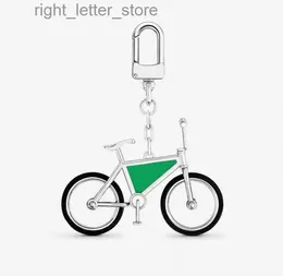 مصمم المفاتيح Trend Mint Green Bicycle Key High Luxury Brand Bike Bag Decoration Heains Beain Higds Keychain 240303