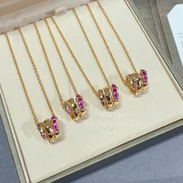 قلادة مصممة Serpentine Pendant Designer Necklace for Woman Gemstone T0p Quality Gold Gold 18k مصمم للعلامة التجارية الأوروبية الحجم 925 الفضة مع صندوق 025