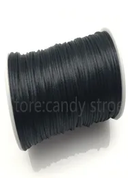 Rotolo di cordoncino di nylon morbido satinato di qualità Rattail da 2 mm x 100 iarde Kumihimo Shamballa Cordoni con nodo cinese 82631104638