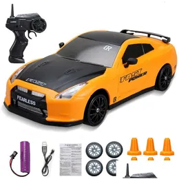 Electricrc Car 24G 4WD RC Drift Highspeed ładowanie dynamiczne wyścigi wyścigowe dzieci chłopcze odległe modelu Model zabawek dla 230612 Dostawa Dhdrg