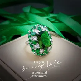 Luxury 100% 18 K Vita guldringar för kvinnor skapade Natural Emerald Gemstone Diamond Wedding Engagement Ring Fine Jewelry 240227