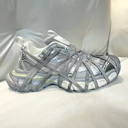 3XL Extreme Lace Sneakers braun Abgenutzter Effekt Damen Herren Reflektierendes Detail auf der hinteren Zunge 778698 Verschleißfeste, schicke Designer-Sportschuhe für Damen