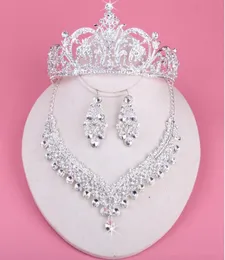 Accessori da sposa per feste in tre pezzi di lusso con collana di strass a goccia Corona di diademi Orecchini a corona Copricapo perline Matrimonio Ebreo2537692