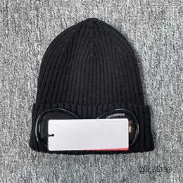 Cp Duas Lentes Óculos Óculos Gorros Homens Chapéus De Malha Crânio Caps Ao Ar Livre Mulheres Uniesex Inverno Beanie Preto Cinza Bonnet Gorros Company 2023 Inverno 438