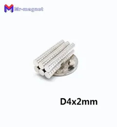 Imanes 100pcs 4x2 Magnes neodymowy stały N35 NDFEB Super mocne mocne małe okrągłe magnetyczne magnetyczne dysk 4 mm x 2mm1662632