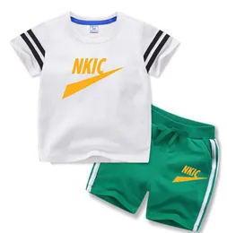 Summer New Kids Casual Fashion T-Shirt T-shirt Pants 2 SETS Summer Kids Chłopcy Zestaw dzieci Oddychane odzież 1-11 lat