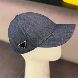 Trendy luksusowy projektant czapki baseballowe bawełniane podszewka Czarna nylonowa hiphop przyjazny dla środowiska gorras metalowy trójkąt kobiet zamontowane czapki pj033 g4
